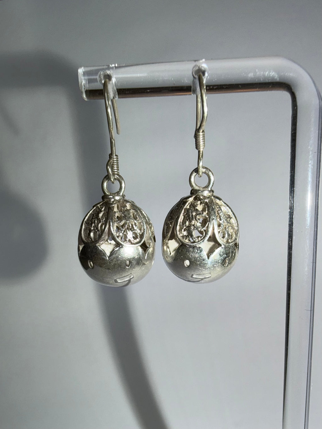 Capped Spheres