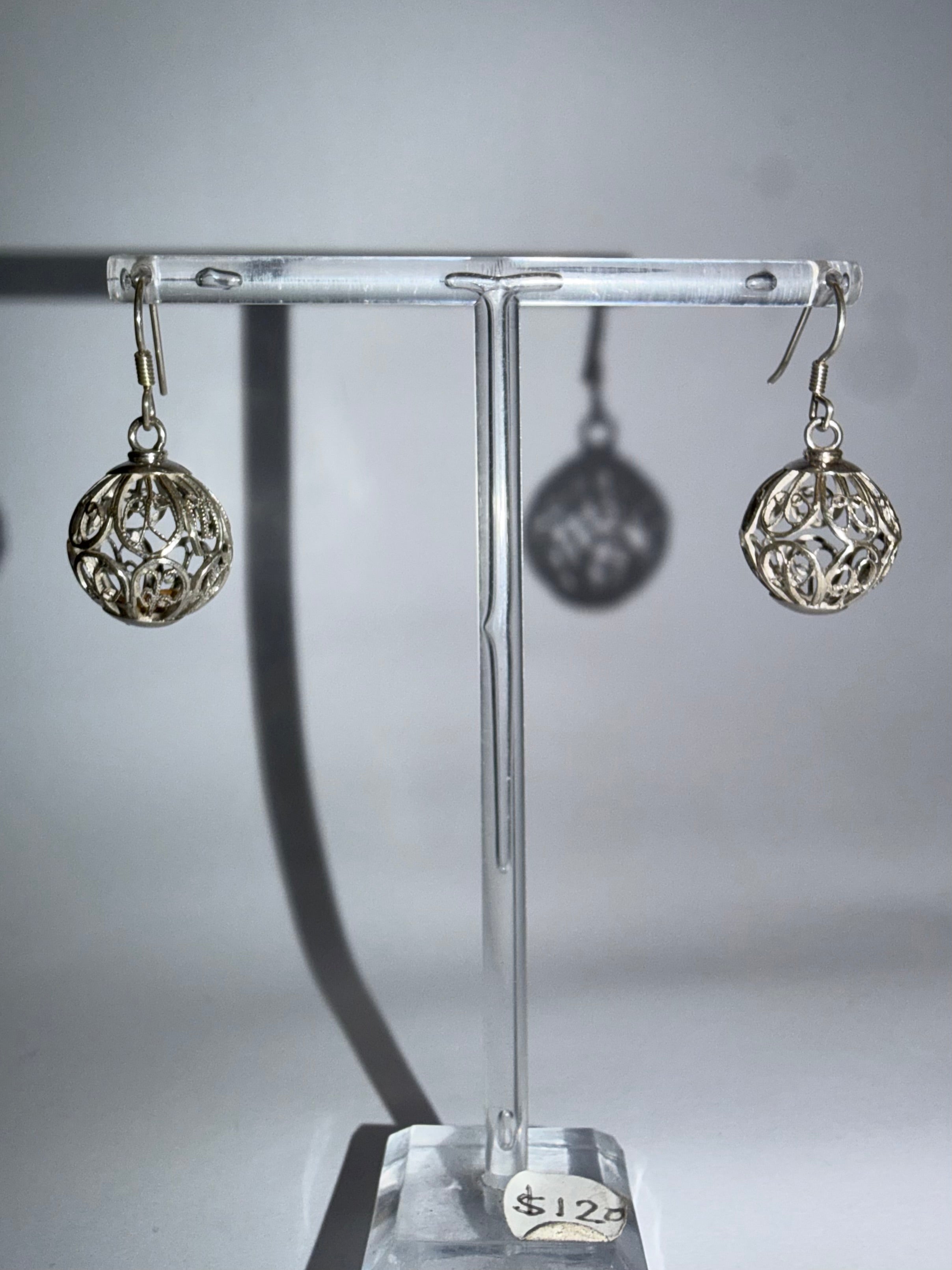 Filigree Spheres